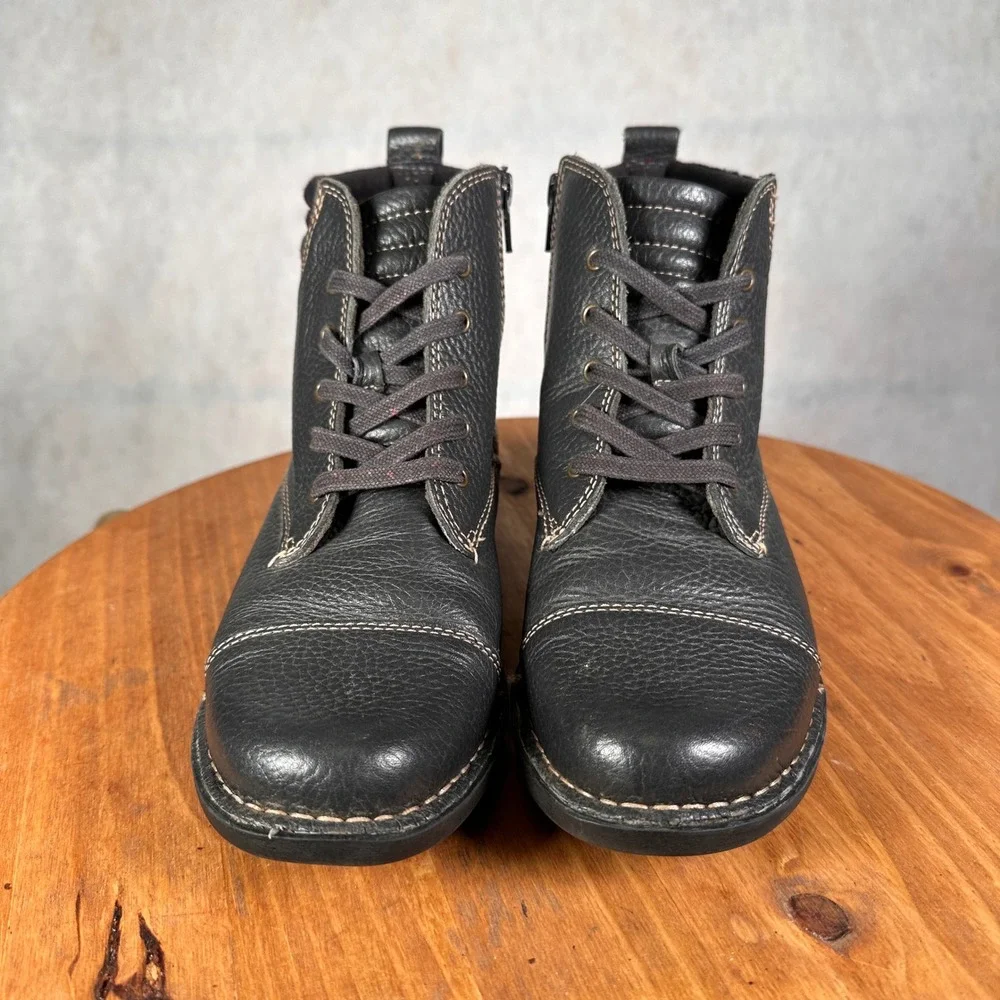 Clarks Ankle Boots Womens 6.5 Black Good Leather Lace Up Cap Toe Plaid Trim 0842